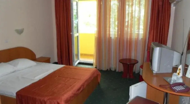 Hotel Giulia, Prenota Hotel Eforie 
