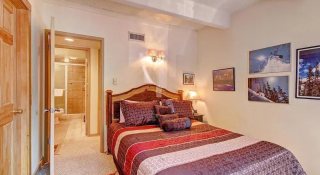 Columbine 102 2 Bedrooms 2 Bathrooms Condo