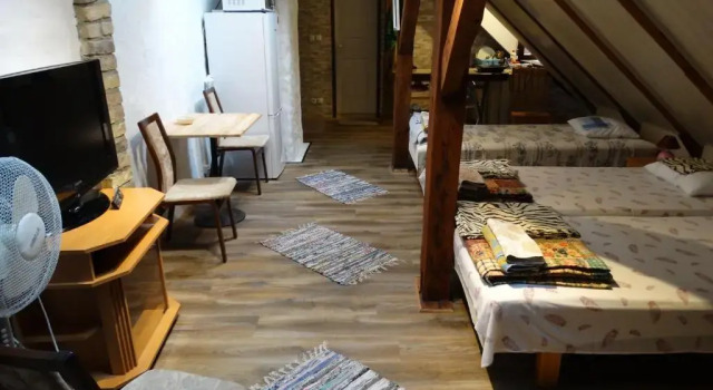 Frendlen Apartmend, Varaa Hotelli Hotellit Pärnumaa pysäköinnillä, Pysäköinti