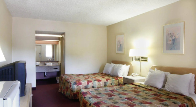 Days Inn by Wyndham Norfolk Military Circle, Забронировать Отель Норфолк Виргиния
