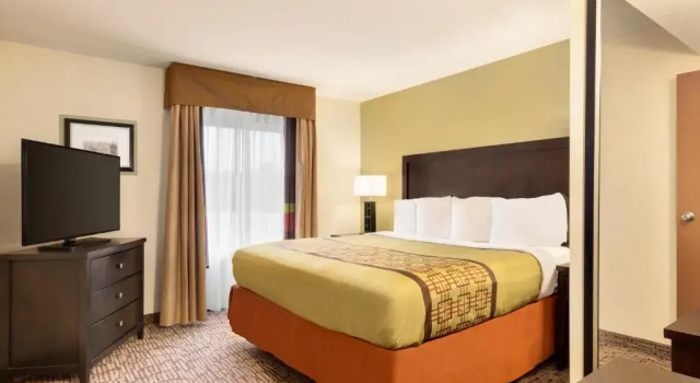Двухместный люкс c 1 комнатой Garner Hotel Augusta West by IHG