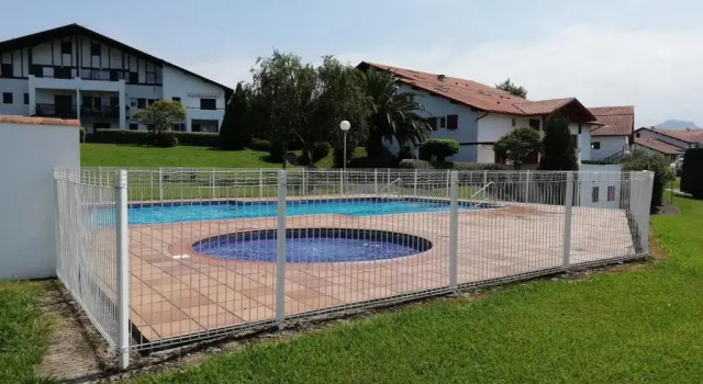 Апартаменты HENDAYE PLAGE Logement entier avec jardin