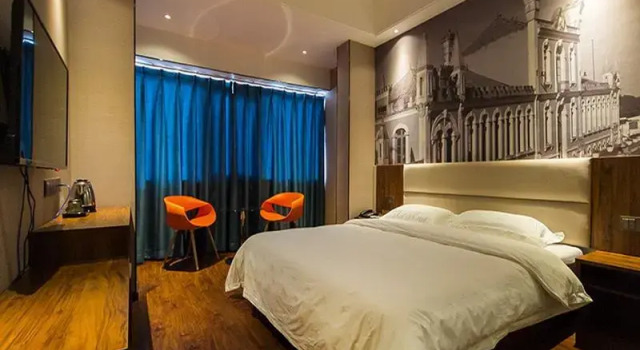 Thank Inn Hotel He'nan Zhengzhou Railway Station East Square, Rezervovat Hotel Čeng-čou Henan