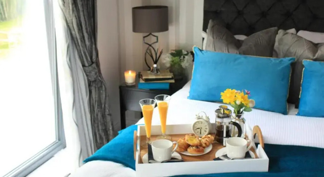 Четырёхместный номер Standard The Old Hall Hotel