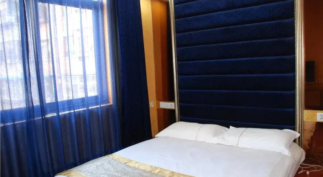 Meng Zhi Nan, Rezerwuj Hotel Hotele w Kunming z parkingiem, Parking