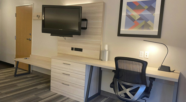 Holiday Inn Express Hotel & Suites Logansport by IHG
