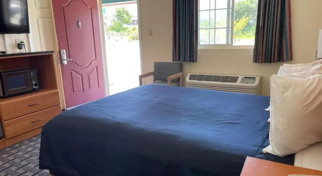 Номер Economy Riverside Inn & Suites Santa Cruz