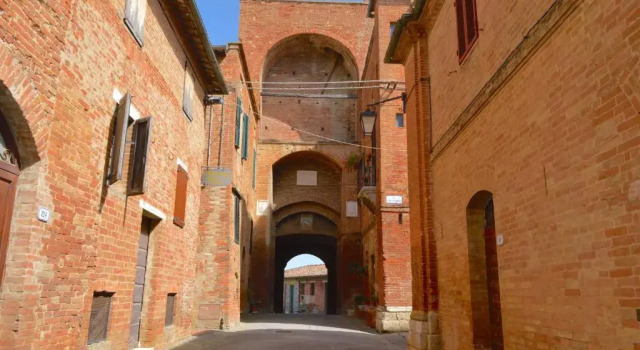 Hotel Ristorante Borgo Antico, Book Hotel Monteroni dʼArbia 