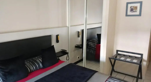 Двухместный номер Standard Hotel Médicis