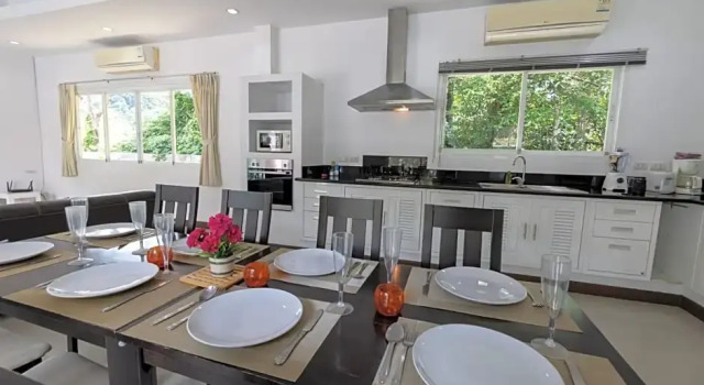 Private Pool Villa 4 bedrooms