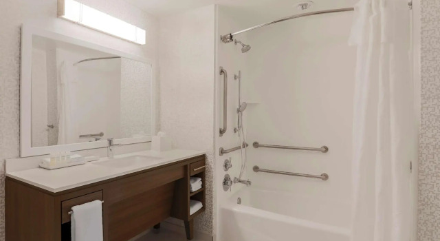 Двухместный люкс Home2 Suites By Hilton West Sacramento, Ca