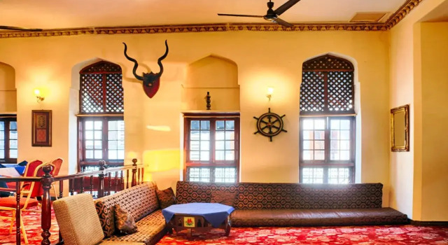 Africa House Hotel