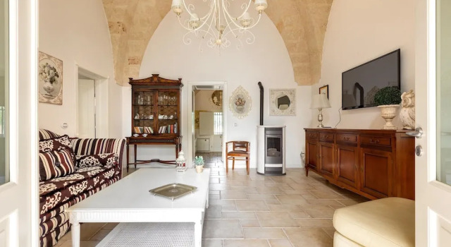1966 Villa Medici Alla Macchia by Perle di Puglia, Book Villa Sommerhuse i Oria, Hytte