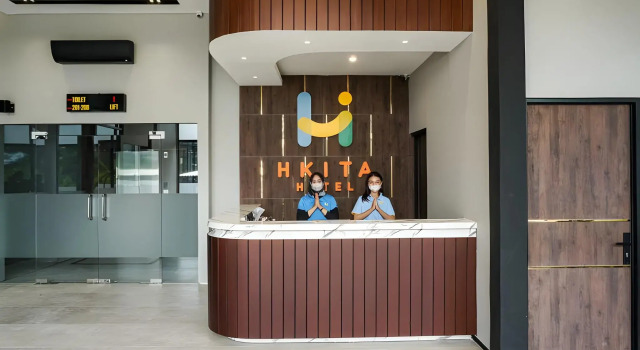Hkita Hotel, Prenota Hotel Hotel a Semarang con parcheggio, Parcheggio