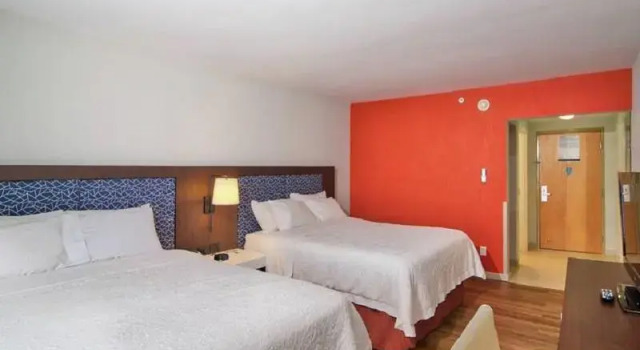 Четырёхместный номер Standard с балконом Hampton By Hilton San Jose Airport Costa Rica