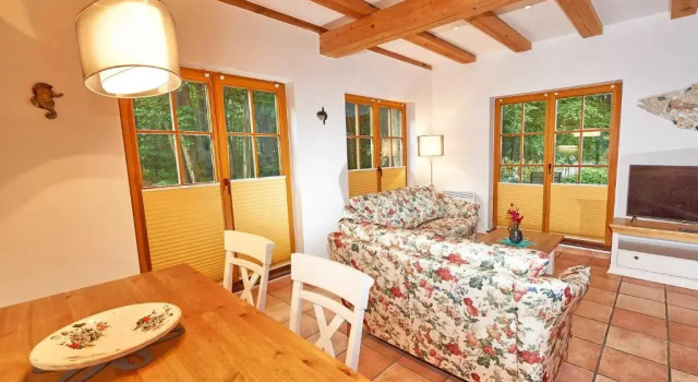 Strandschlösschen Sellin - Haushälfte 1, Book Apartment Sellin Usedom