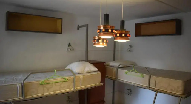 Vuode makuusalissa (naisten makuusali) Sleep Studio Hostel