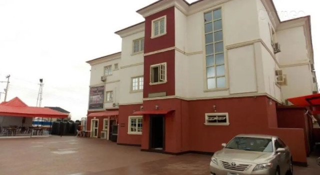 Peak Pleasure Hotel, Reserva ahora Hotel Gwarinpa AbujaMun