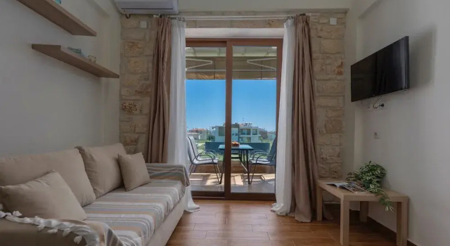 Delejo Resort & Suites, Book Resort Flogita 