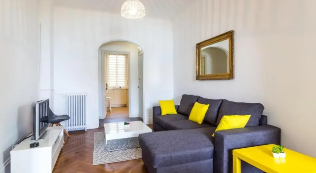 Beautiful apartment by the sea front, Забронировать Апартаменты/квартира Fabron Ницца, рядом с Пляж Фаброн