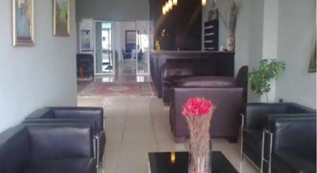 La Corniche Hotel, Rezerwuj Hotel Hotele w Tanger-Tetouan z parkingiem, Parking