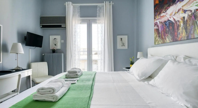 Snug apartment in Αθήνα with veranda