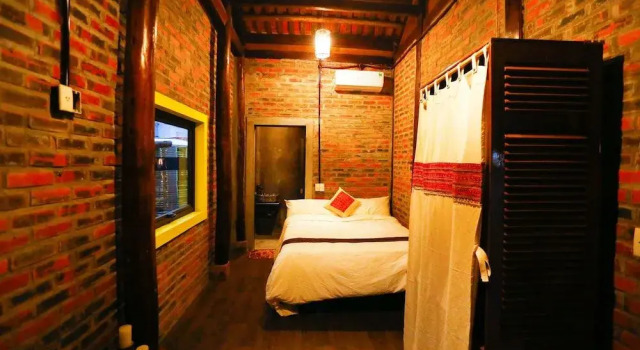 Bis House