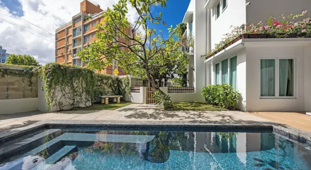 Urban Retreat On-site Parking Pool Ocean Near