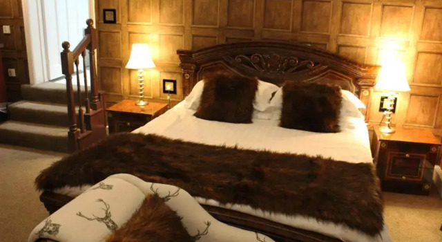 Полулюкс The Lion Hotel