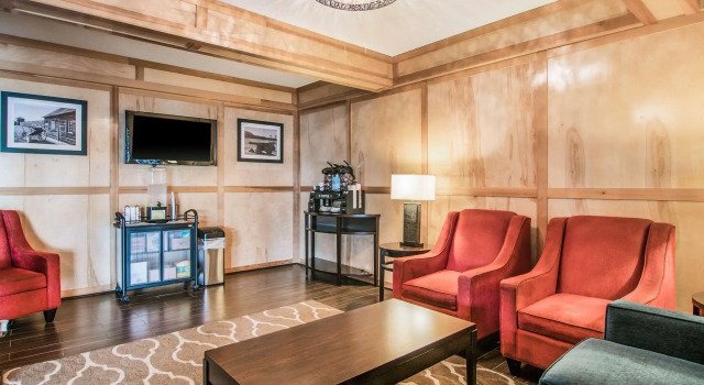 Comfort Inn & Suites Vancouver Downtown City Center