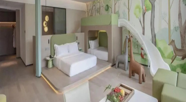 Люкс с видом на озеро New Century Resort Nanjing Guchengwan