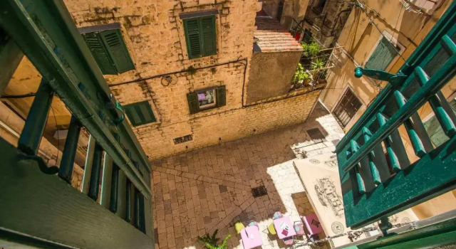 Guesthouse Imperator, Prenota Affittacamere Splitska 