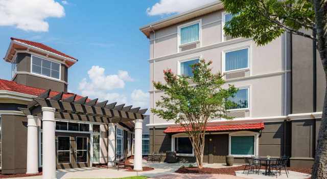 La Quinta Inn & Suites Myrtle Beach Broadway Area, จอง โรงแรม เมอร์เทิลบีช Grand Strand