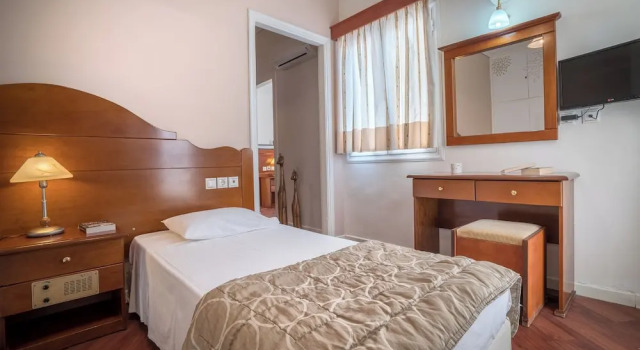 Семейный номер Standard с балконом Diana Hotel