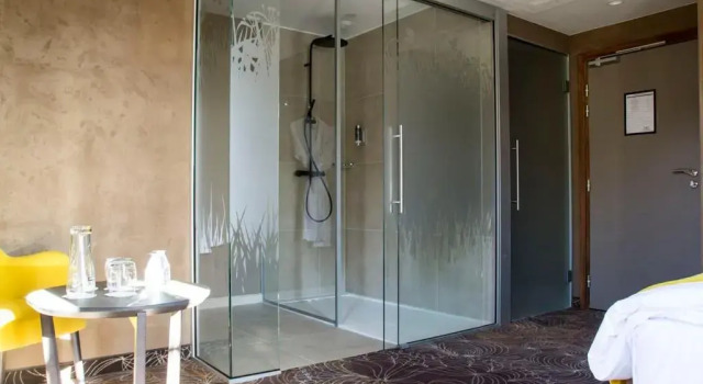 Standard Doppel Zimmer Hotel La Couronne