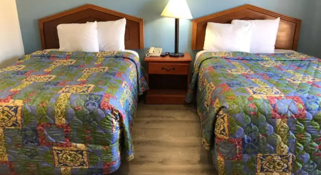 Четырёхместный номер Standard All Seasons Lodge
