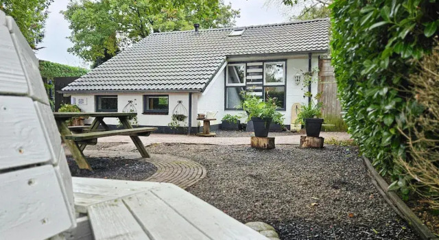 Коттедж Scenic Stay Near Town & Lake