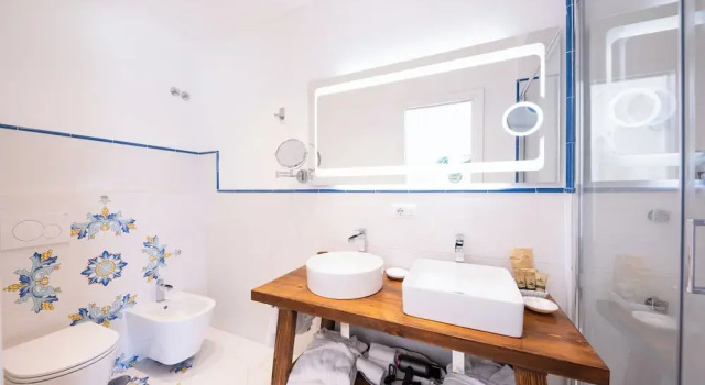 Номер Deluxe с красивым видом из окна Villa Anfitrite