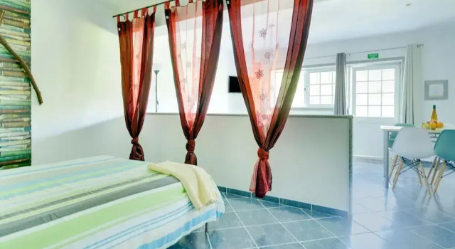 Вилла Upscale Villa With Swimming Pool and Terrace