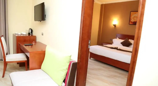 Полулюкс Deluxe Ye Afoli International Hotel