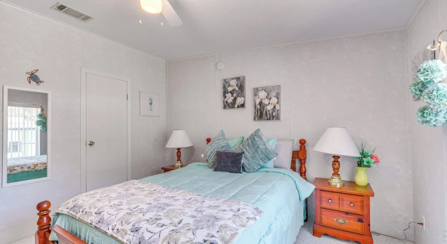 Waterfront Weeki Wachee Home w/ Fire Pit!, Reserva ahora Casa o chalet Spring Hill 