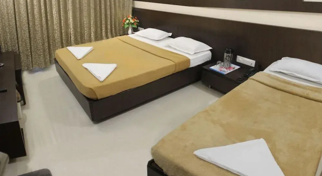 Hotel Dhantara, Забронировать Отель Отели штата Махараштры 3 звезды, 3*