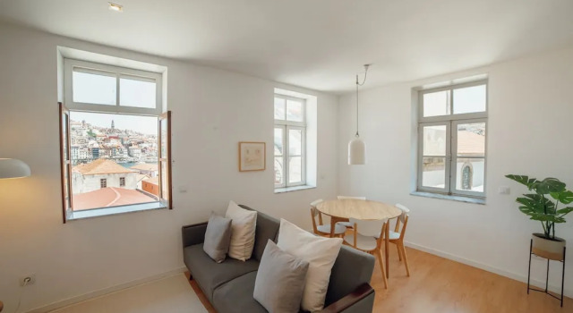 Douro Panoramic Views by Vacationy, Забронировать Отель Вила Нова ди Гайя Порту, рядом с Канатная дорога Гайя