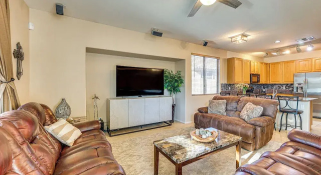 Hot Tub & Heated Pool: Home in Estrella Mtn Ranch, Забронировать Дом для отпуска Гудиер 