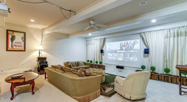 Group-friendly Mtn Estate 2 Mi to Dtwn Waynesville, Забронировать Дом для отпуска Уэйнсвилл Аппалачи, рядом с Balsam Spa