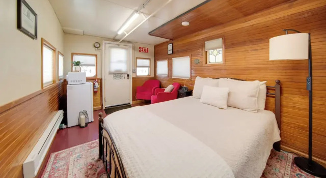 'red NY Central,' Converted Railcar in Dubois!, Réserver Appartement DuBois Pennsylvanie