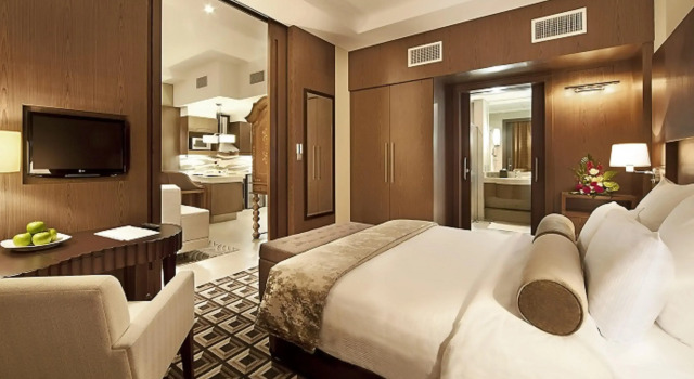 Oaks Liwa Executive Suites, Забронировать Отель Отели Al Maryah Island с бассейном, Бассейн