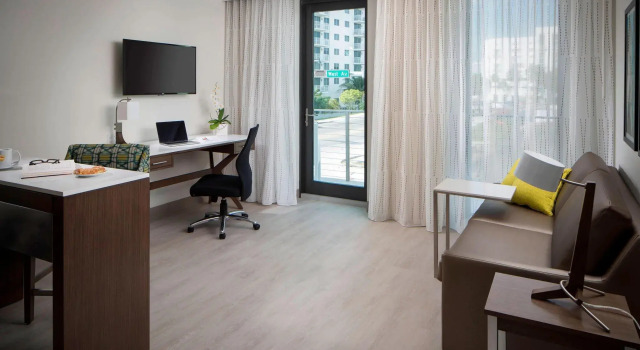 Двухместный люкс c 1 комнатой Residence Inn by Marriott Miami Beach South Beach