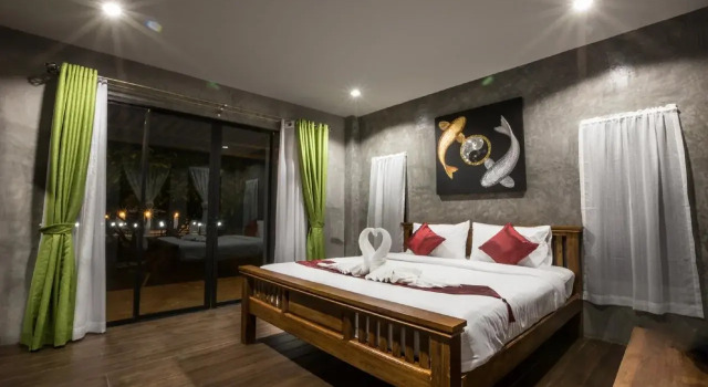 Ban Phraya Lanna Rimnam, Book Hotel Muang Kham Thailand