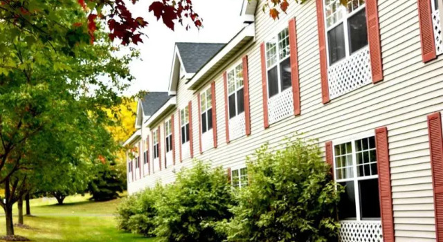 Crossings By Grandstay Inn & Suites, Reserva ahora Hotel River Falls Wisconsin